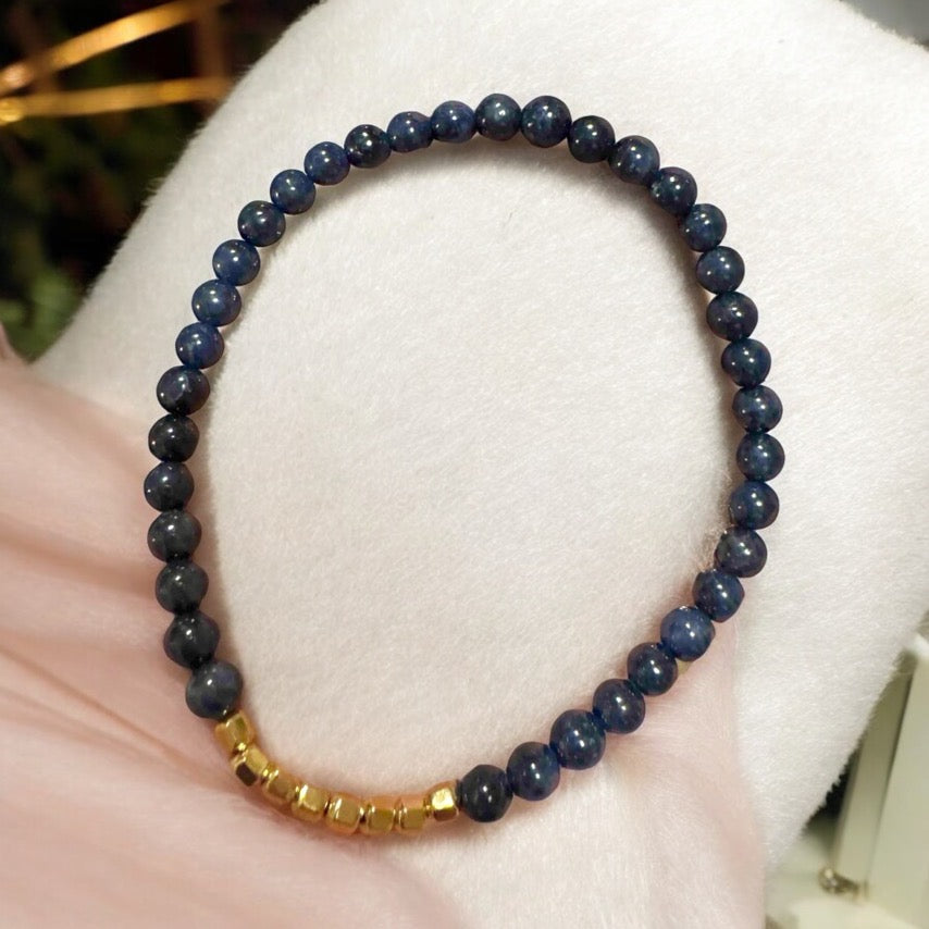 Blue Sapphire 5mm Fortune 8 Bracelet (AAAA Grade)