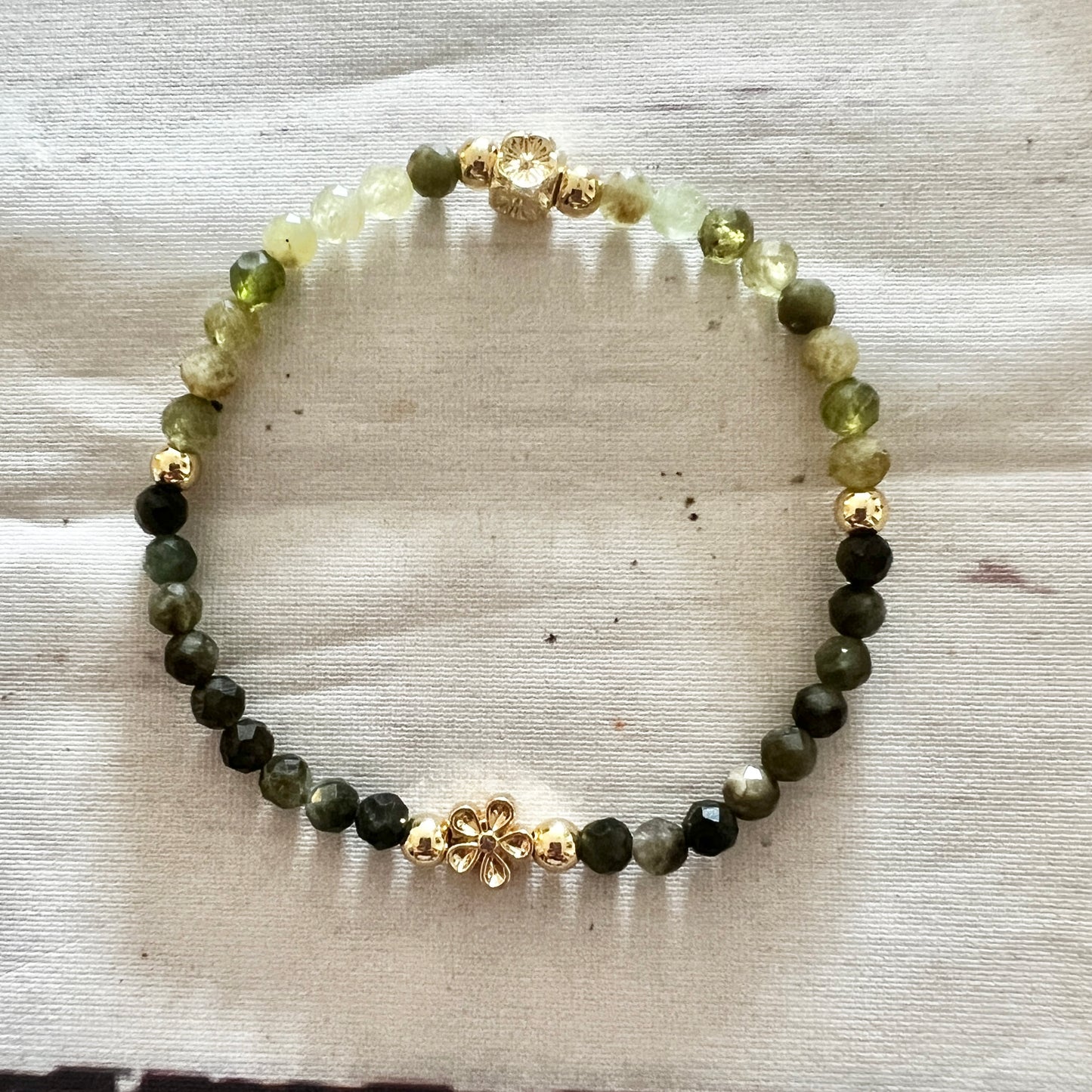 Earth Blessing Green Bracelet