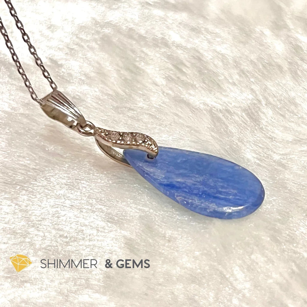 Blue Kyanite Drop Pendant (Alloy)