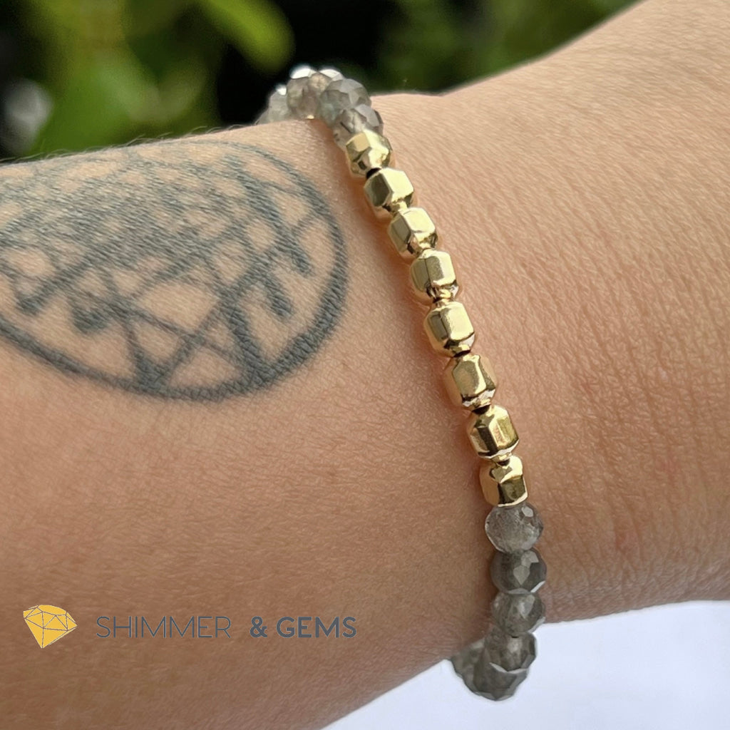 Labradorite Fortune 8 Bracelet (Aura Cleanse) Bracelets