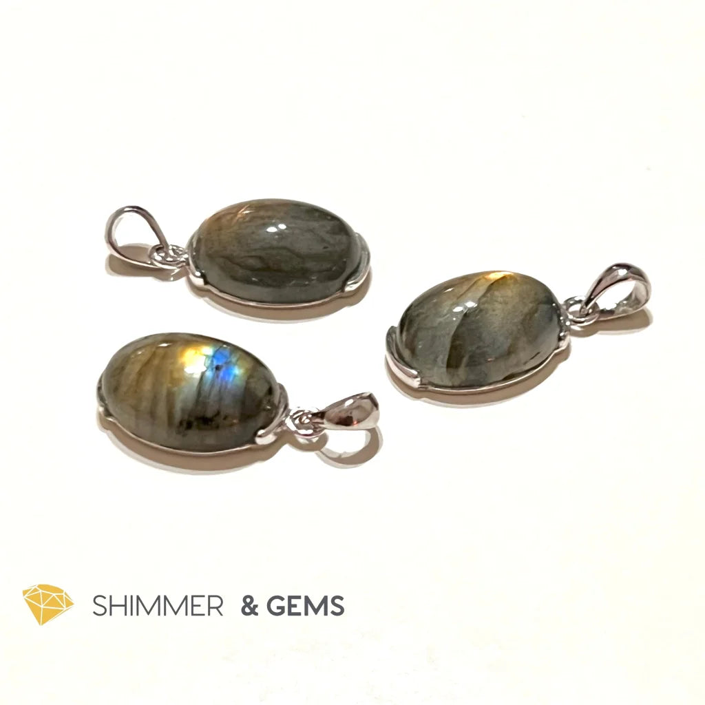 Labradorite Oval Pendant 10mm (Aura Cleanse)