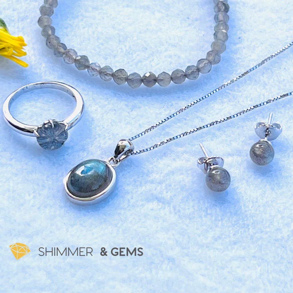 Labradorite Oval Pendant 8X10Mm (Aura Cleanse) Charms & Pendants