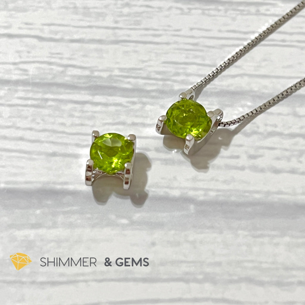 Peridot Faceted Round 7Mm 925 Silver Pendant