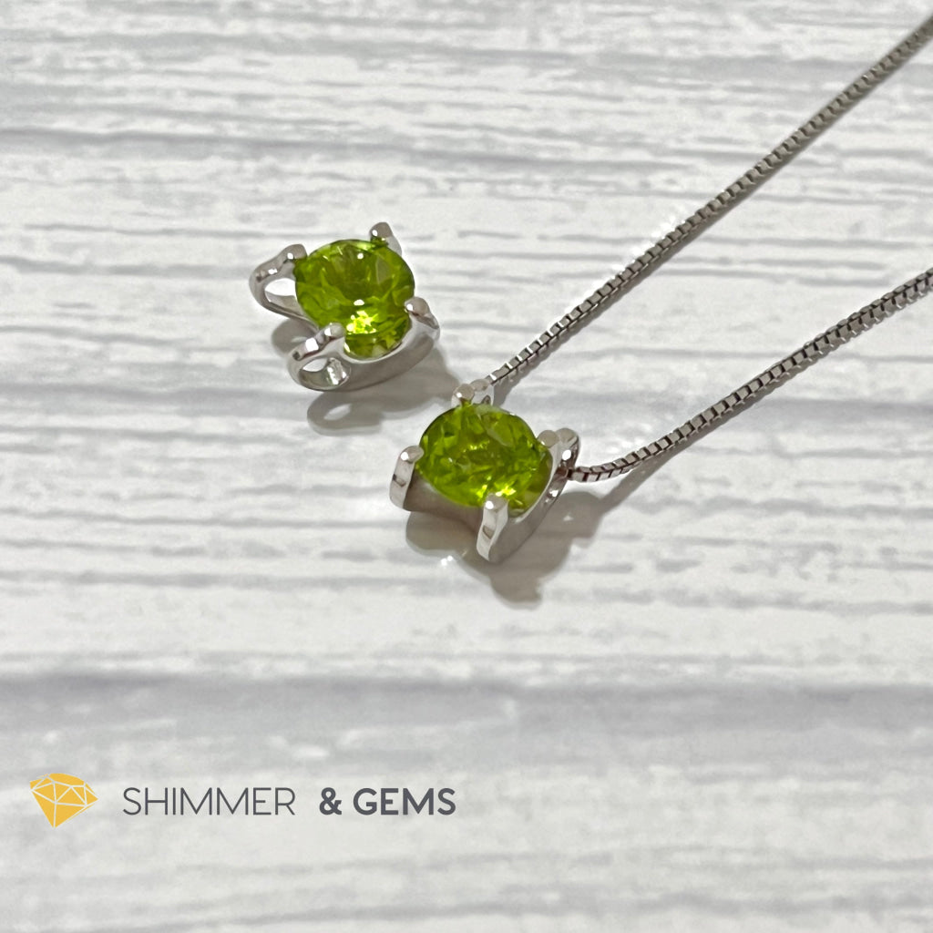 Peridot Faceted Round 7Mm 925 Silver Pendant