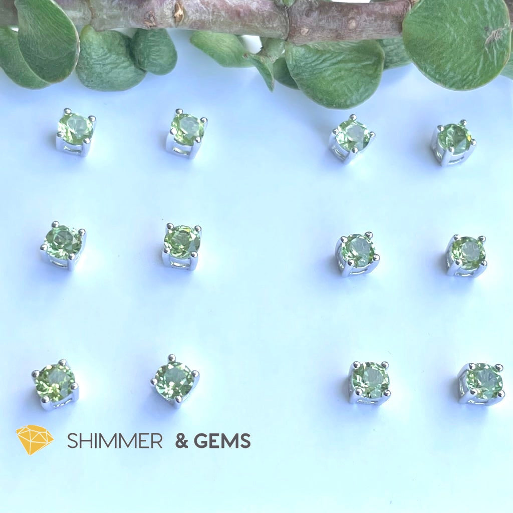 Peridot Round Stud Earrings 4Mm (Money Magnet)