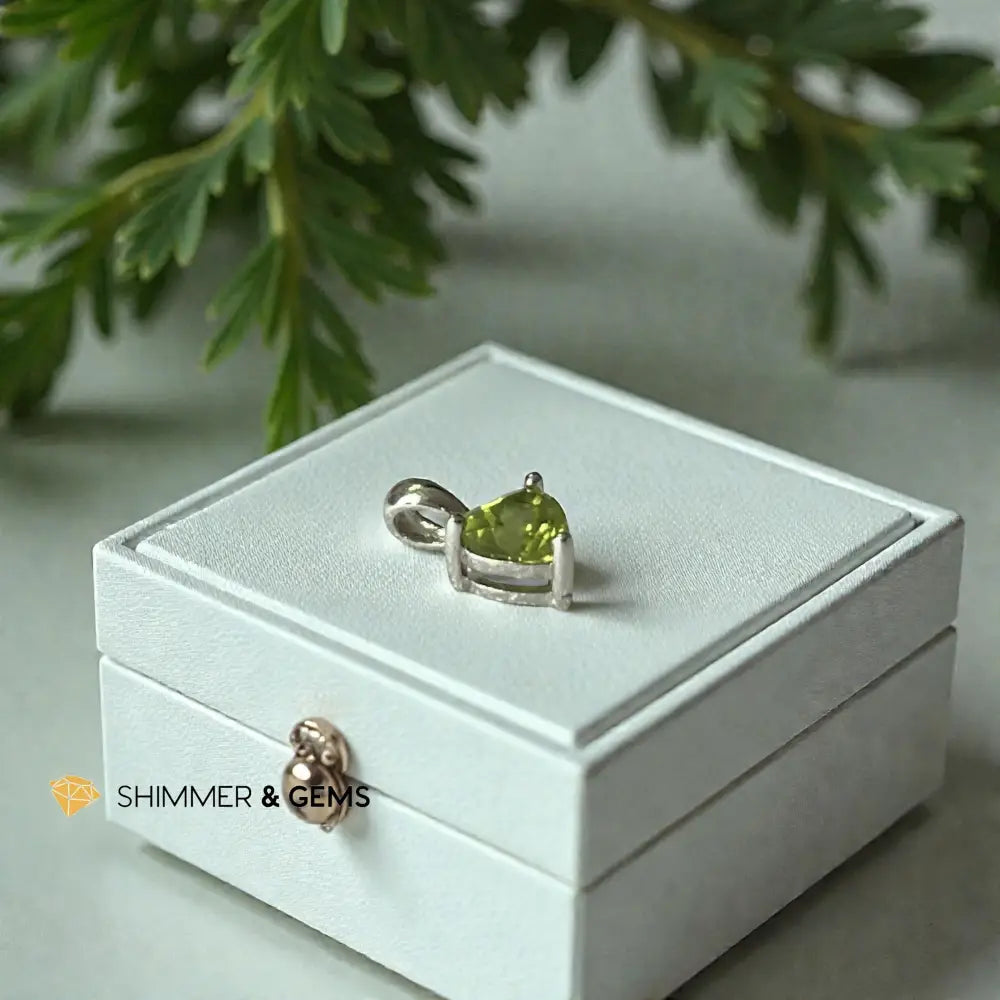 Peridot 5mm Heart 925 Sterling Silver Pendant 5mm Pendant