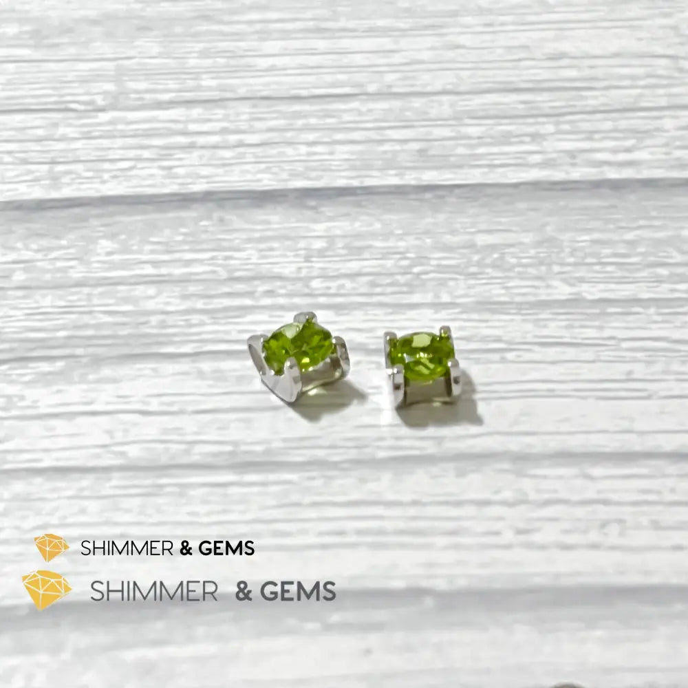 Peridot Faceted Round 7Mm 925 Silver Pendant