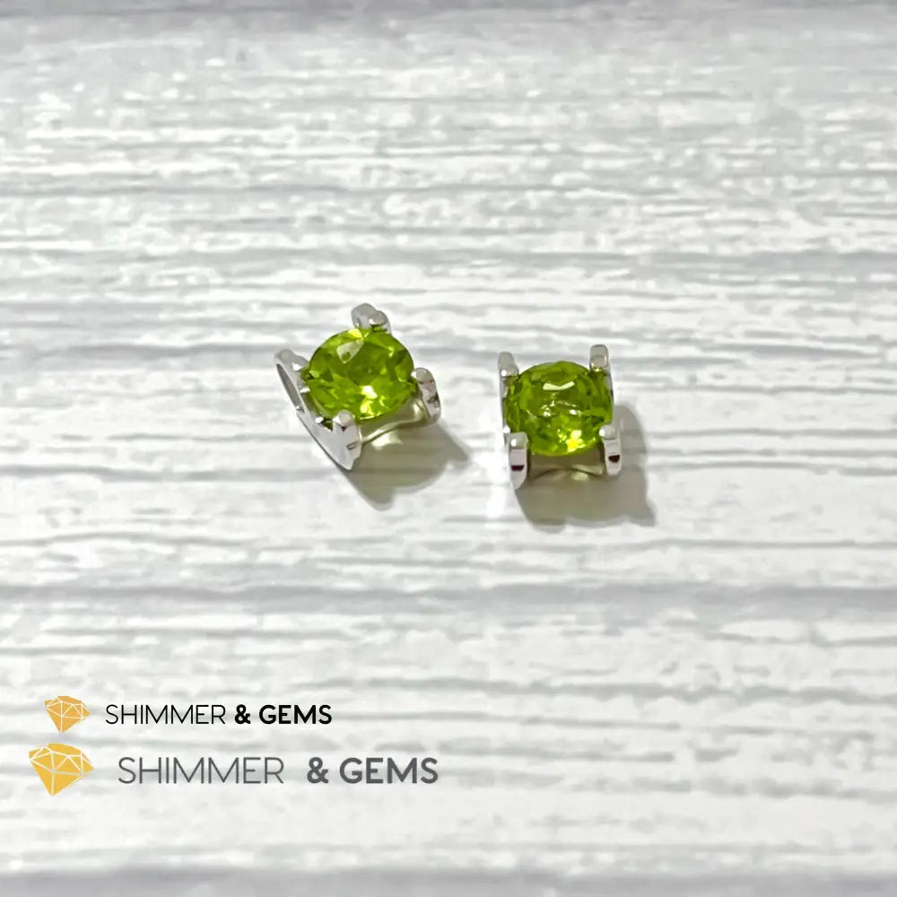 Peridot Faceted Round 7Mm 925 Silver Pendant